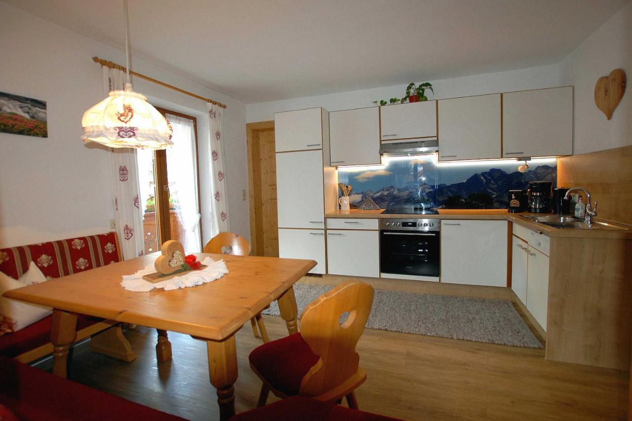 Haus Tasser Mayrhofen Exteriör bild
